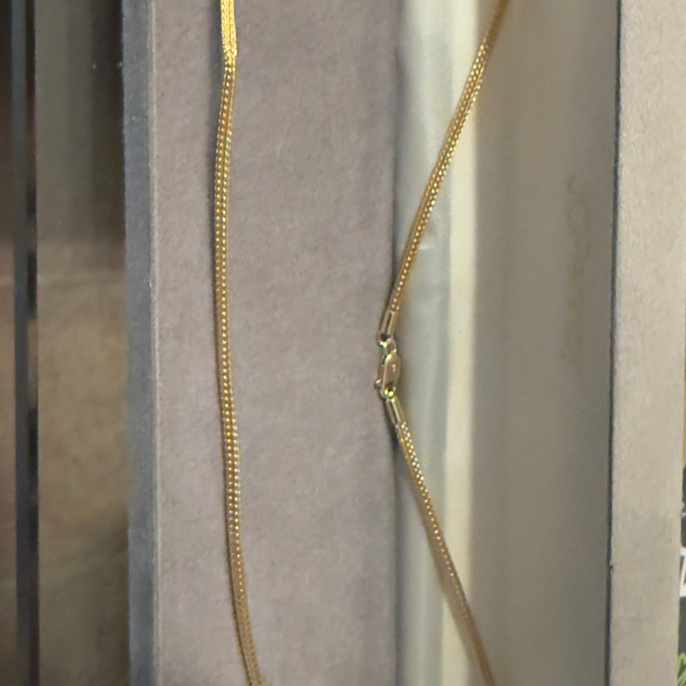 JCPenney Elegant Gold Necklace NEW WITH BOX NEVER WORN